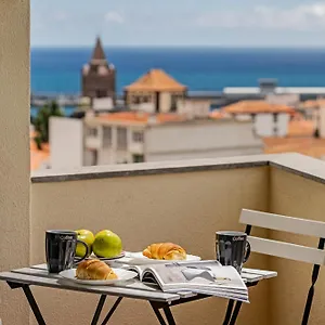 Luxury View - Free Parking Apartmán